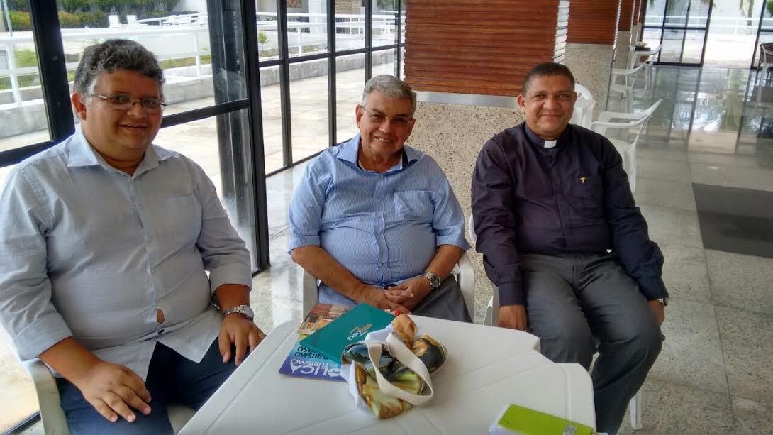 Senador Garibaldi Filho se reúne com coordenadores da Expotour Católica e garante apoio ao evento