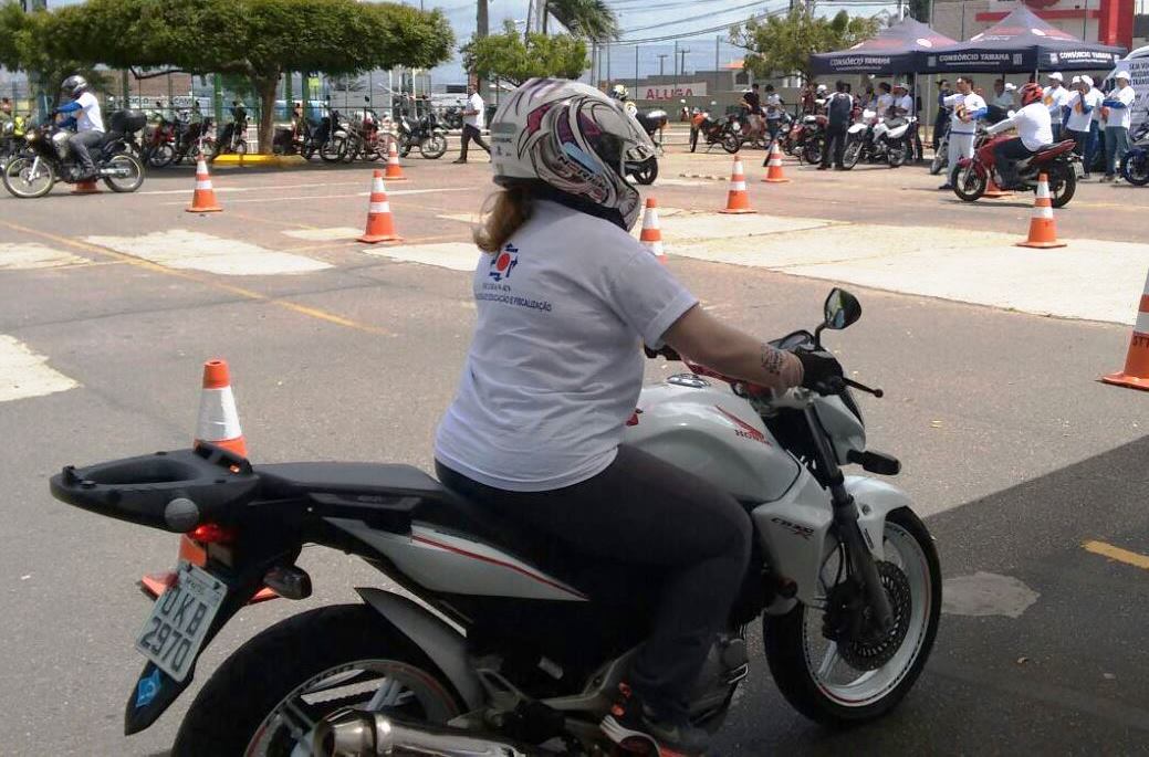 Escola Pública de Trânsito do Detran/RN realiza ciclo de palestras para a Caern