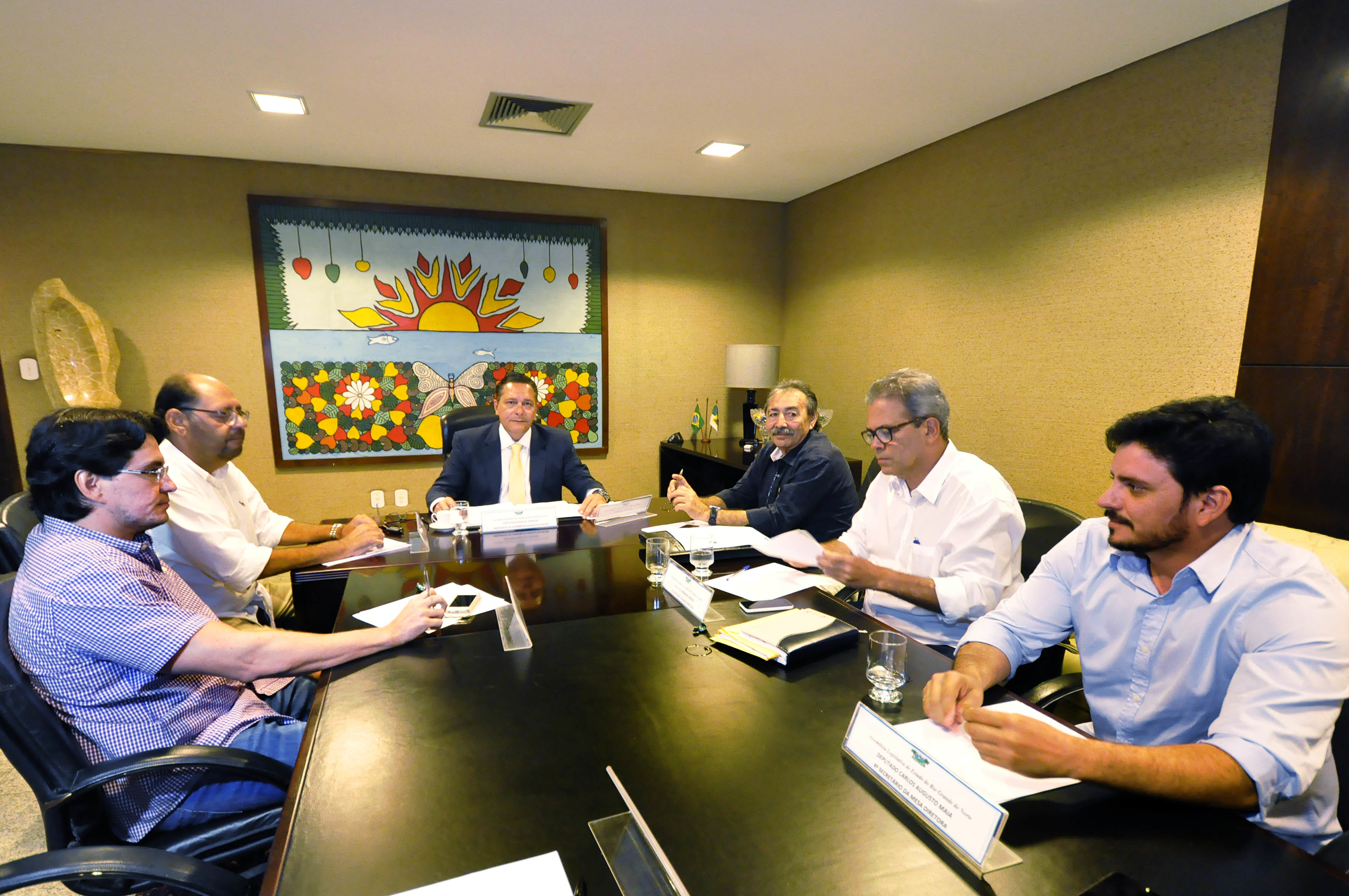 Presidente da Assembleia reúne Mesa Diretora para tratar de projetos de Segurança que serão votados amanhã