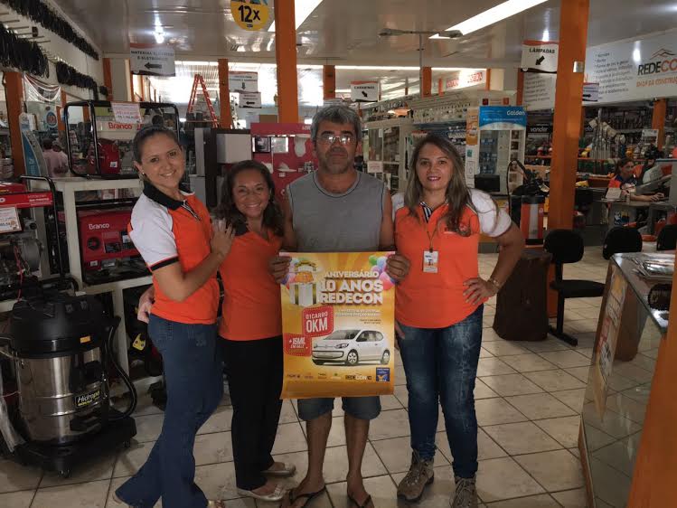 Redecon premia cliente de Currais Novos com carro novo