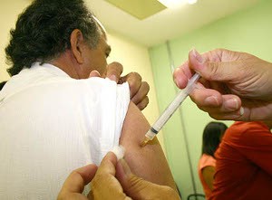 Governo libera R$ 13,8 milhões para vacinação contra febre amarela