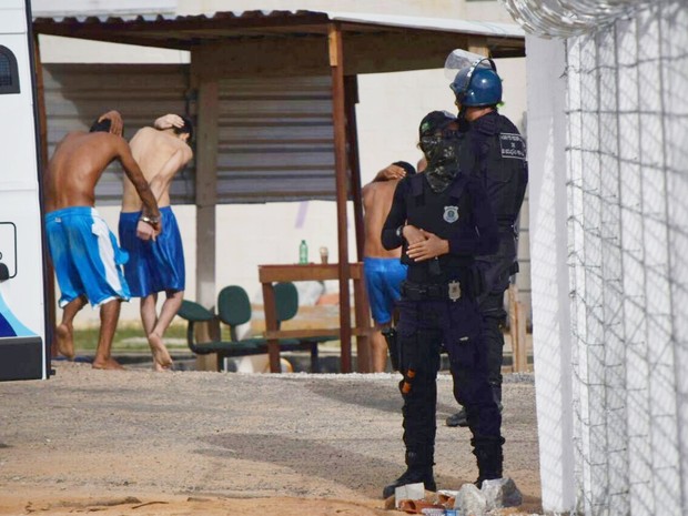 Agentes penitenciários enviam, Ofício para o governador, alertando para o "altíssimo risco" de juntar presos de facções criminosas rivais