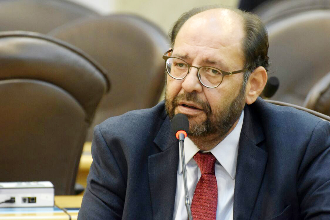 Gustavo Carvalho defende uso de recursos da CIDE para recuperação de estradas