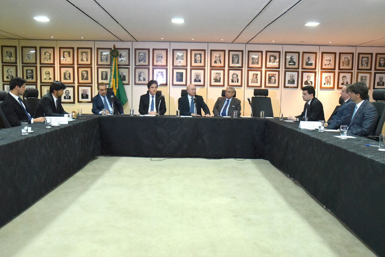 Em audiência no Ministério da Justiça, Agripino revela que governador do RN estava ameaçado de morte; ministro vai autorizar permanência de agentes federais no RN