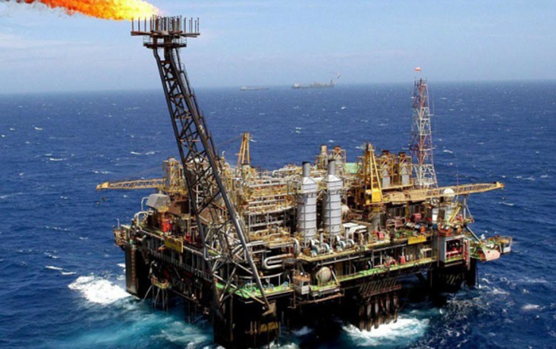 Petrobras exercerá preferência em apenas 3 áreas do pré-sal