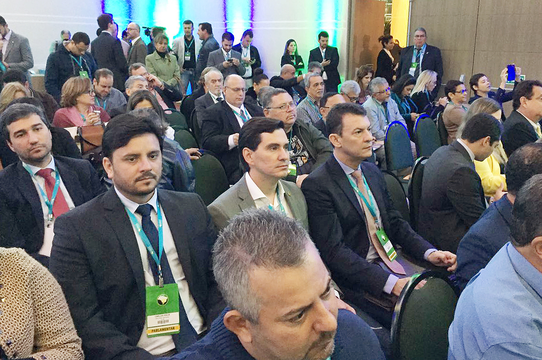 Deputados do RN participam de debate sobre crise econômica no país