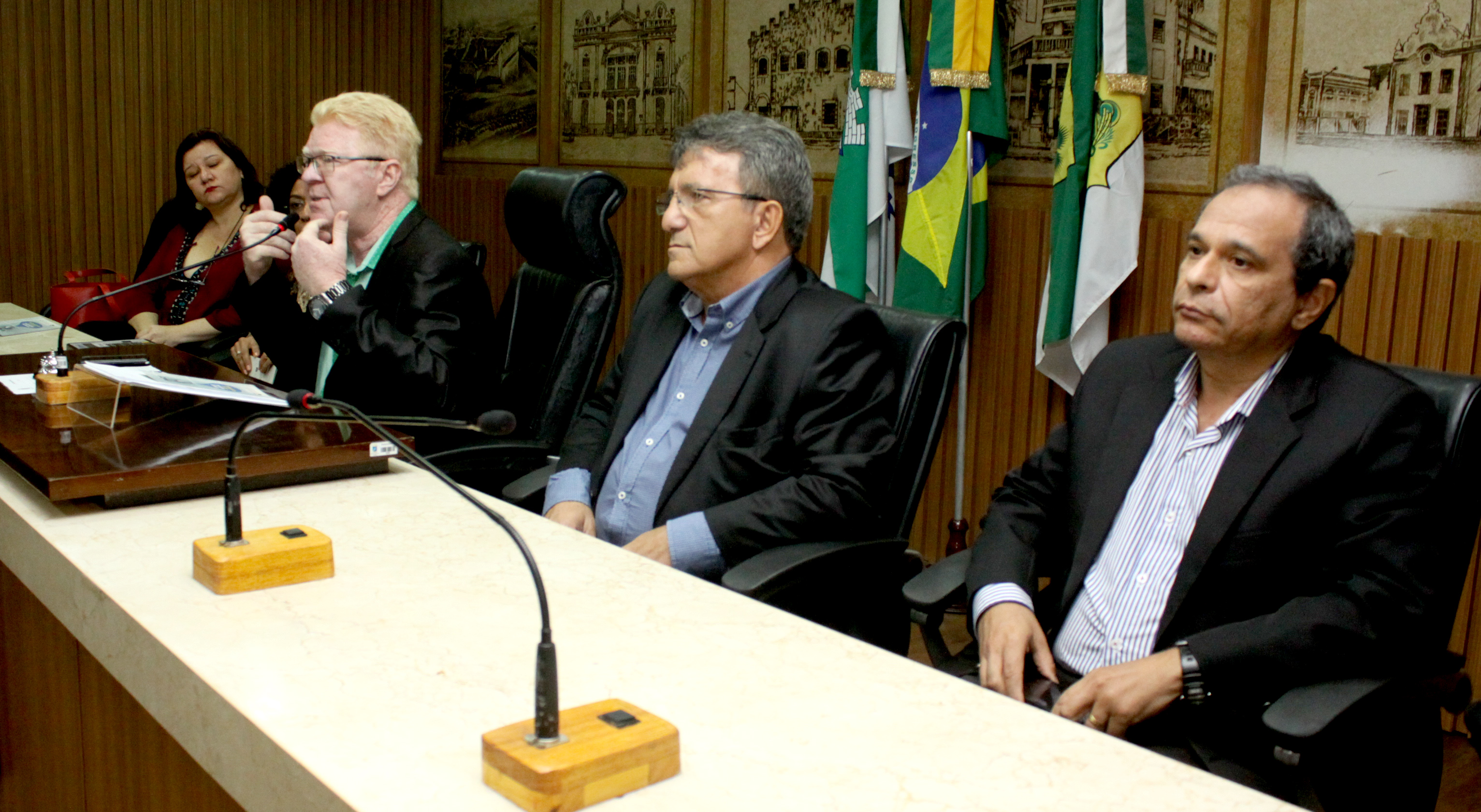 Durante audiência pública, vereadores e Secretário de Obras de Natal destacam a “má qualidade” dos serviços da Caern