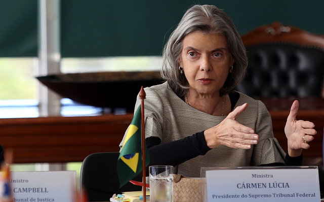 Em tom duro, Cármen Lúcia critica dados precários dos tribunais