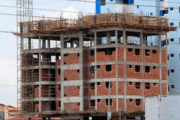 IBGE: construção civil do RN demitiu 6,4 mil entre 2014 e 2015