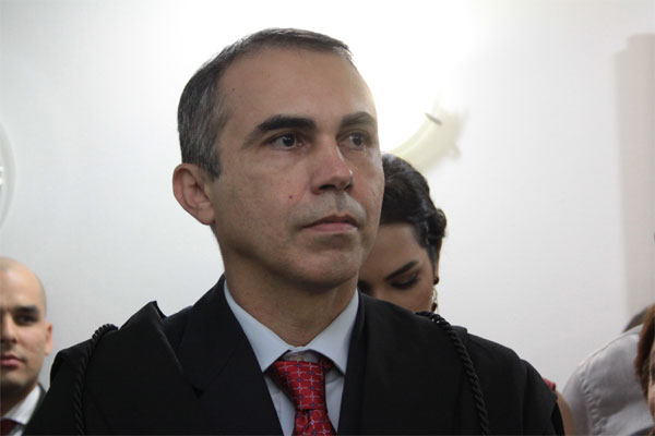 Desembargador Glauber Rêgo afasta Ricardo Motta do mandato parlamentar e proíbe deputado de frequentar as dependências da AL