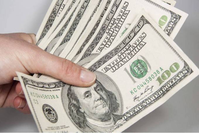 Contas externas têm o melhor primeiro semestre em dez anos