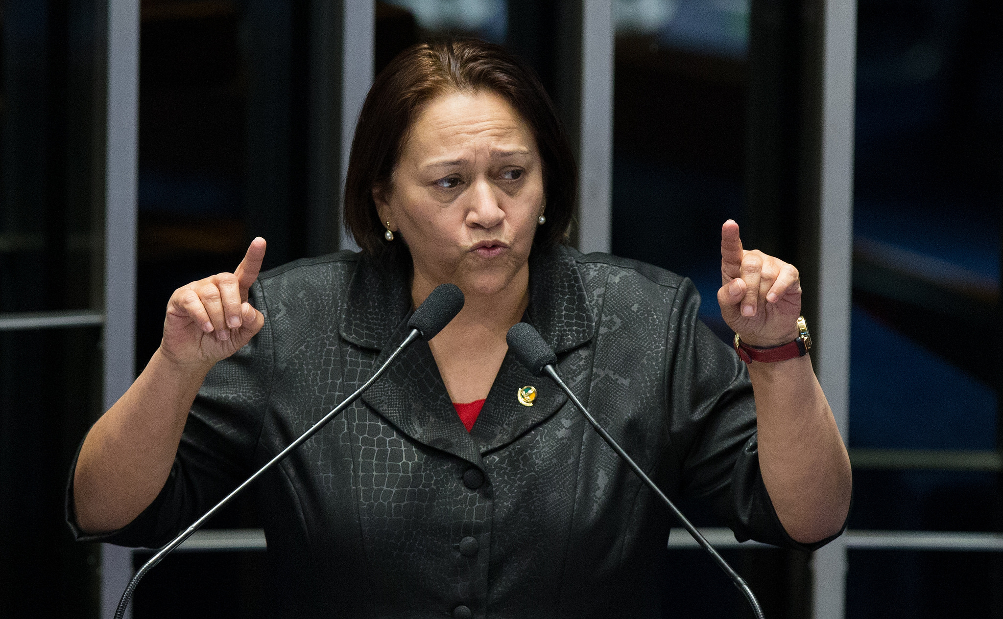 Como Pôncio Pilatos, Fátima Bezerra deverá "lavar as mão" e deixar a AL promulgar o Projeto de férias e 13º para os deputados