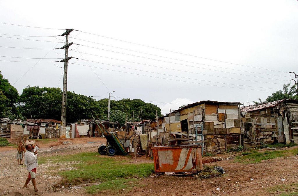 Justiça determina que Estado do RN cadastre famílias invasoras de área na zona Oeste de Natal