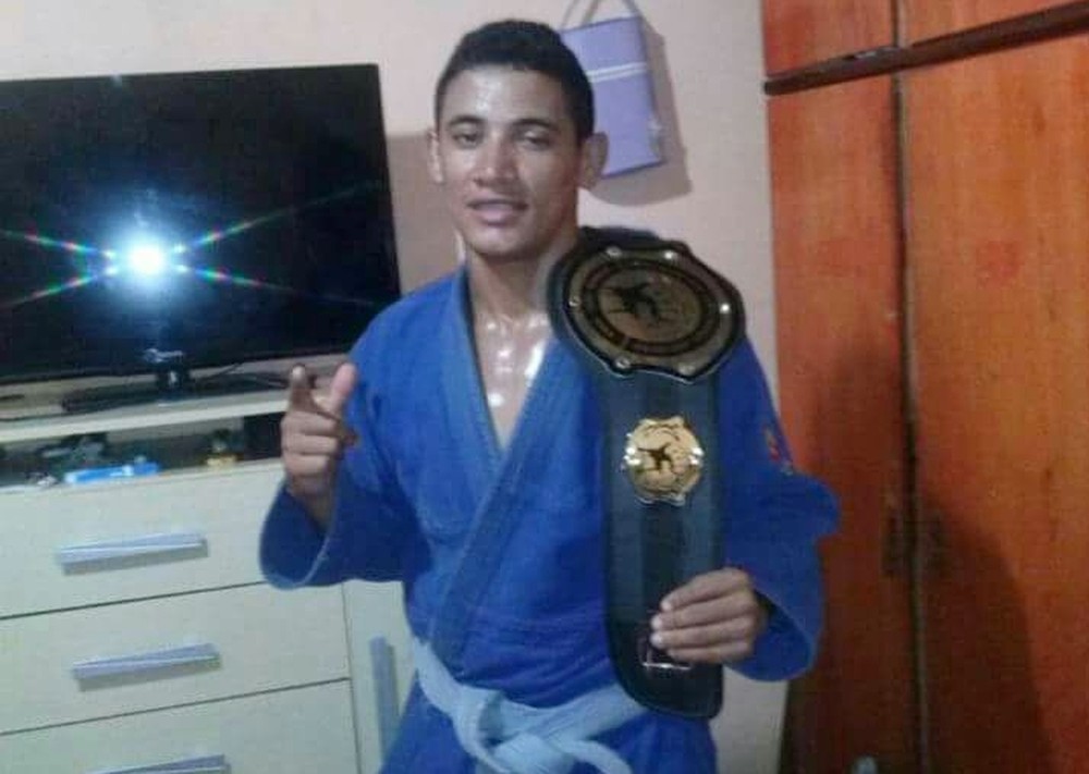 Lutador de MMA é morto a tiros na região Oeste
