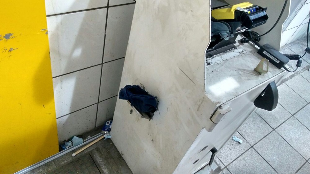 Quadrilha faz vigia refém e arromba cofre em posto de combustíveis em Natal
