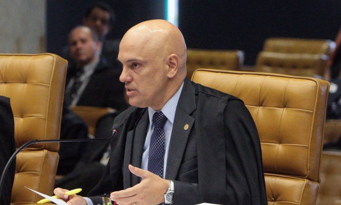 Decisão do STF sobre impeachment de Temer sai até próxima semana, diz Moraes
