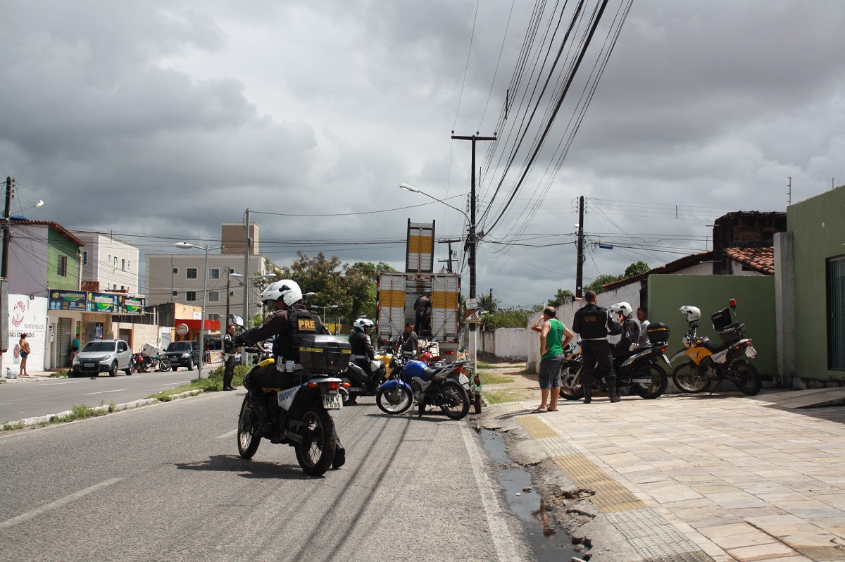 Policiamento Rodoviário realiza operação na zona Norte de Natal