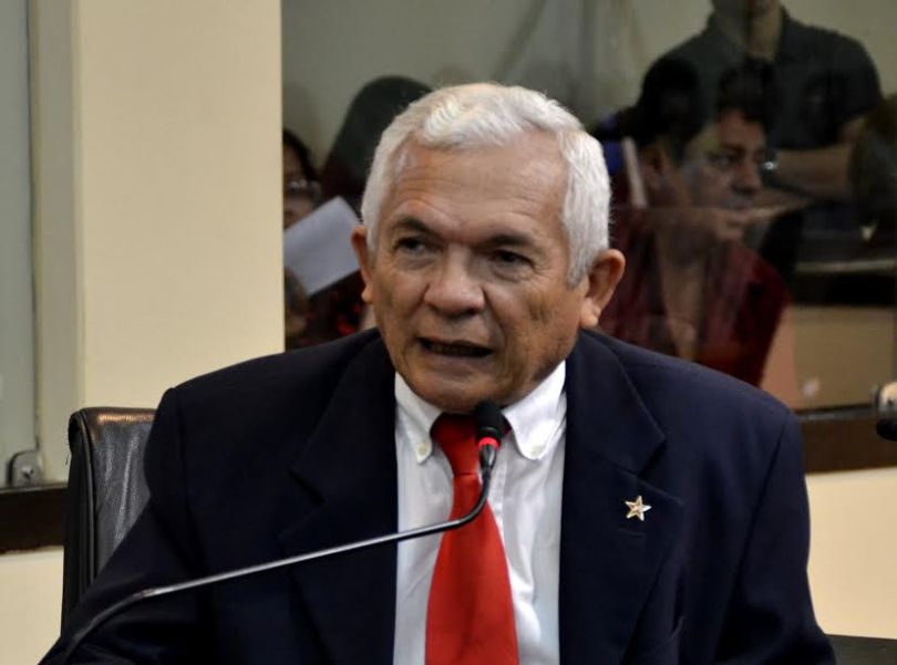 Vereador Fernando Lucena critica juiz José Armando Ponte e diz que Raniere Barbosa é vítima da "ditadura do Judiciário"