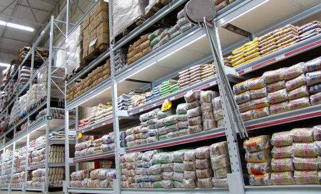 Decreto permite que supermercados negociem abertura aos domingos e feriados