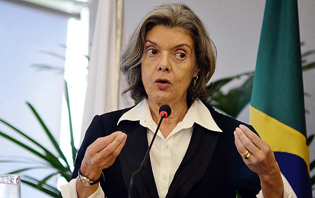 Presidente do STF diz que, se depender dela, Brasil dará um basta à corrupção