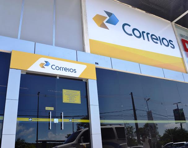 Polícia Militar prende dupla arrombando agência dos correios em Natal