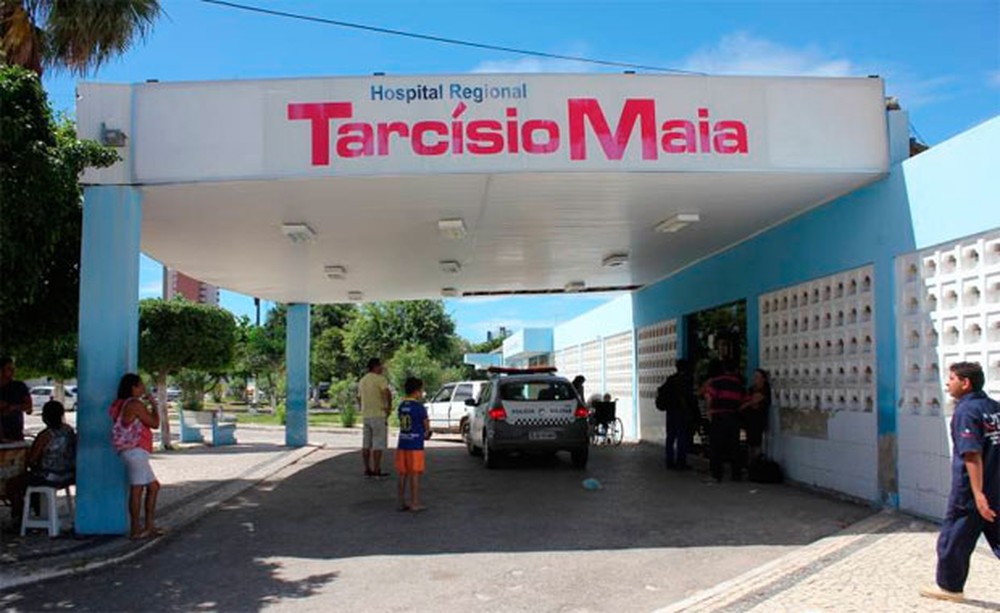 Homens armados fazem arrastão em frente a hospital em Mossoró