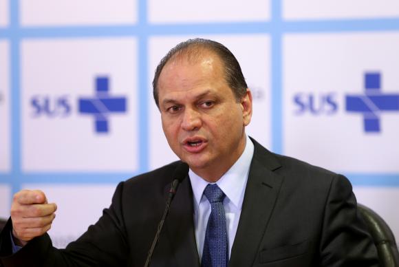 STF notifica ministro da Saúde a explicar fala de que médicos fingem trabalhar