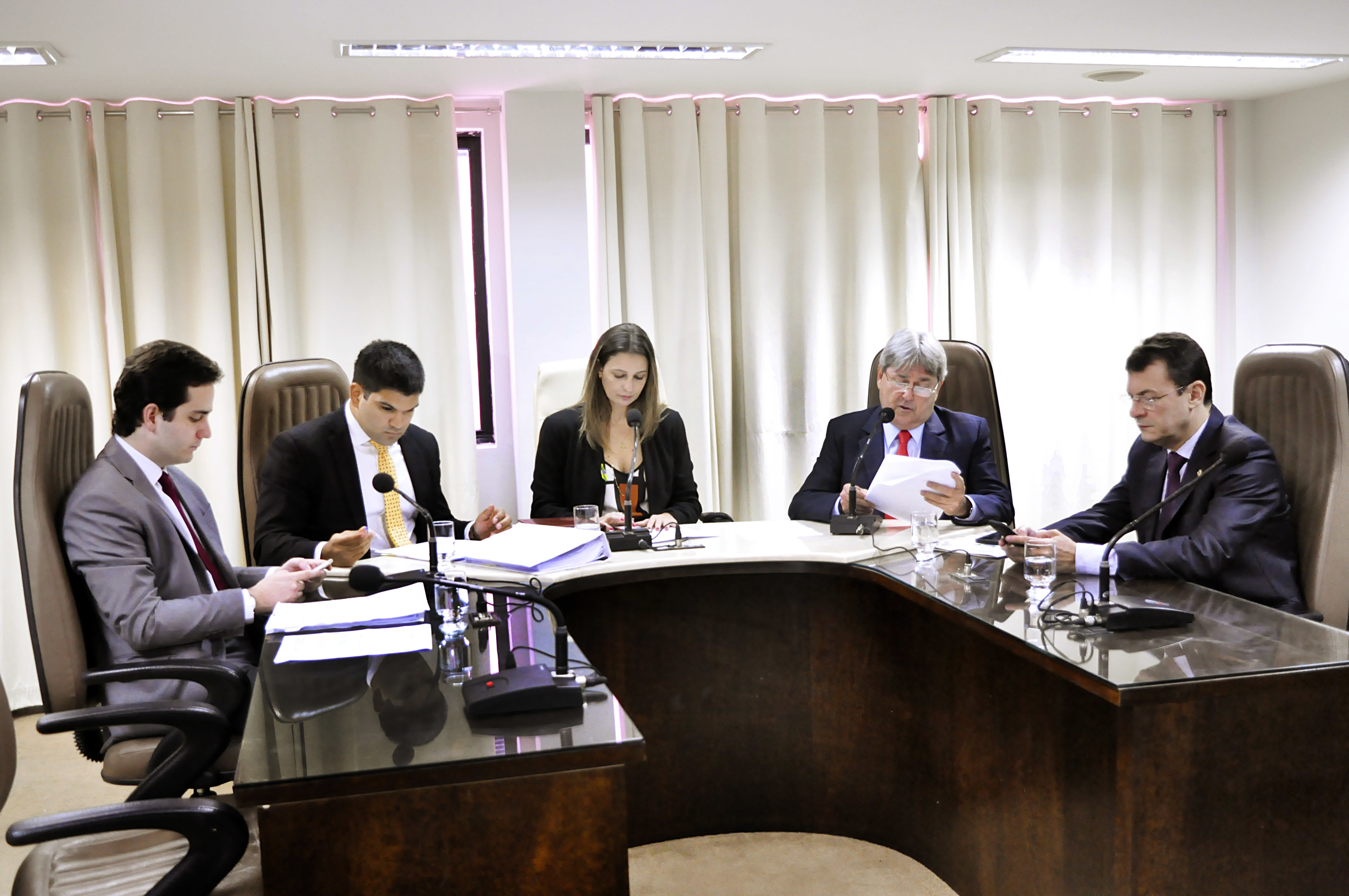 Comissão de Administração aprova mudanças no empréstimo da Caixa ao Governo