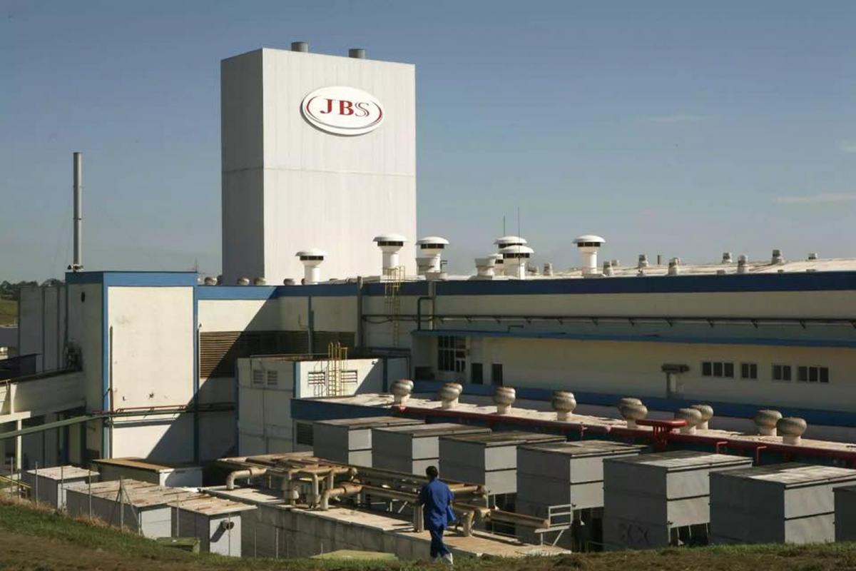 JBS movimentou 248 bilhões de reais em transações nebulosas, incluindo pagamentos a políticos