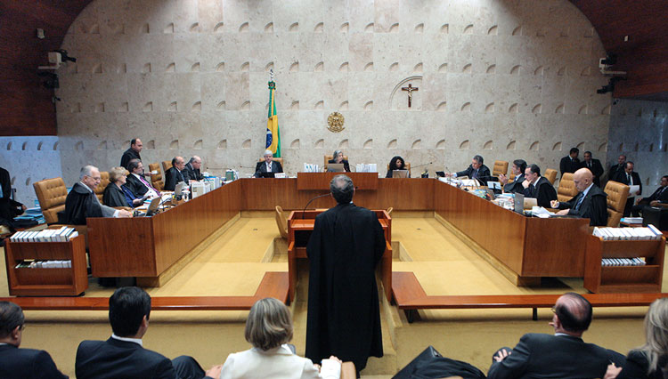 Cinco ministros votam pela validade da Ficha Limpa para casos anteriores a 2010