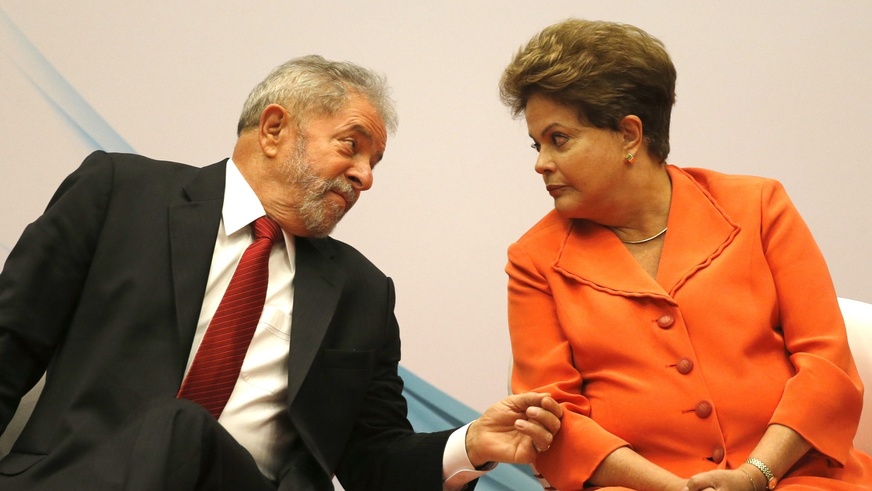 Lula afirma a jornal espanhol que Dilma errou e traiu os eleitores
