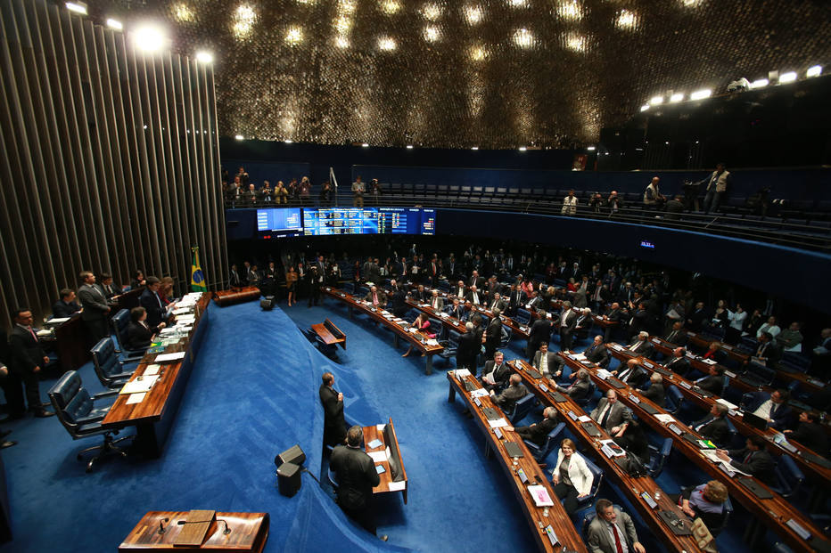 Senado aprova projeto que agiliza processo de adoção