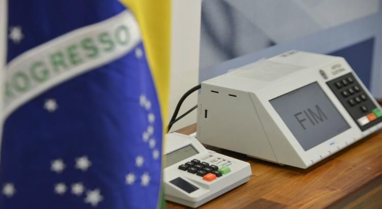 Câmara aprova urgência para votação de PL que cria fundo eleitoral de campanha