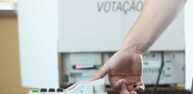 Campanhas mais baratas, fundão público, "censura" na internet. Veja o que deve mudar nas eleições