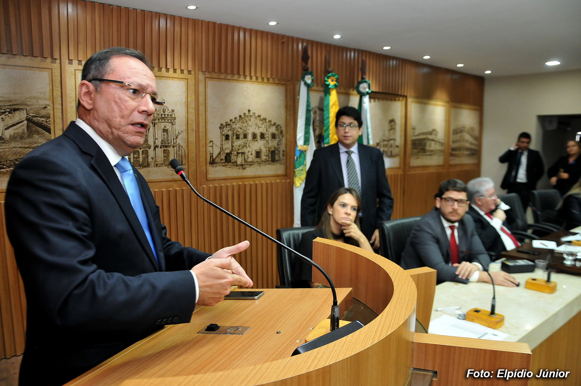 Raniere Barbosa retoma mandato de vereador: "Volto com equilíbrio e serenidade"