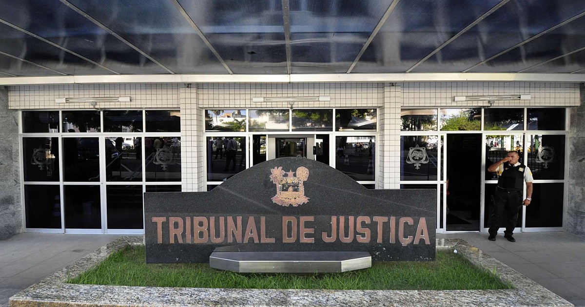 Redefinido tempo de pena de PM acusado de cobrar mensalidade de contraventor