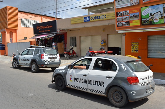 Bandidos rendem vigilante, abrem cofre e levam mais de R$ 20 mil de agência dos Correios no RN
