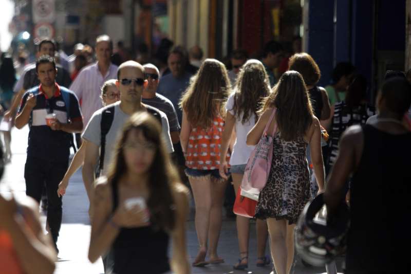 Expectativa de vida do brasileiro é de 75,8 anos, diz IBGE