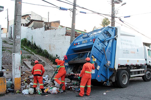 Urbana informa à população que coleta de lixo não será realizada dia 1º de janeiro