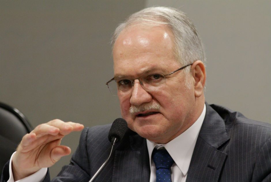 Fachin nega recurso de Lula para afastar Moro de investigações