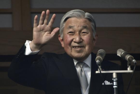 Imperador japonês Akihito abdicará em 30 de abril de 2019