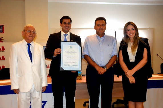 Prefeito do Natal participa de evento do Centro Israelita do RN