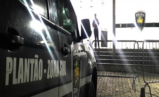 Preso morre dentro de cela em delegacia de plantão na Zona Sul de Natal; policiais suspeitam de mal súbito
