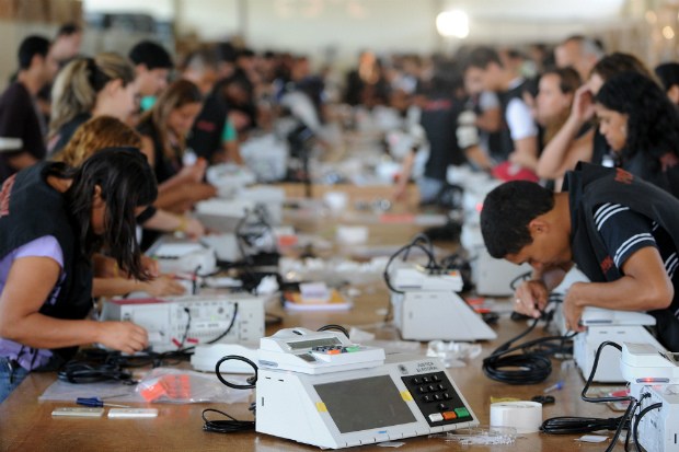 Eleição de 2018 terá somente 30 mil urnas eletrônicas com voto impresso