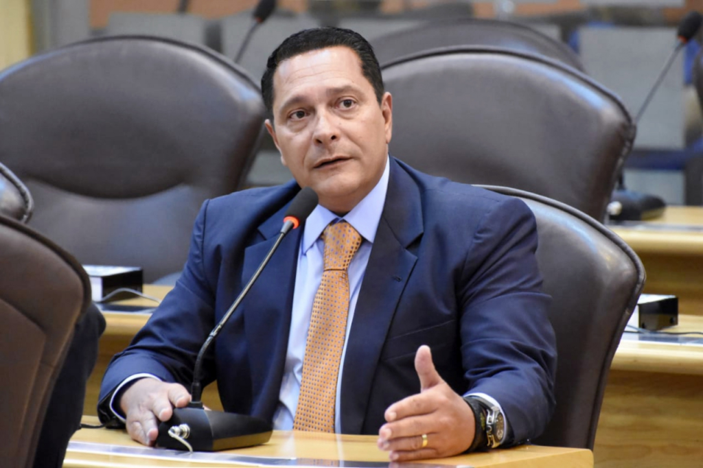 Ezequiel Ferreira prepara sua cama para 2023