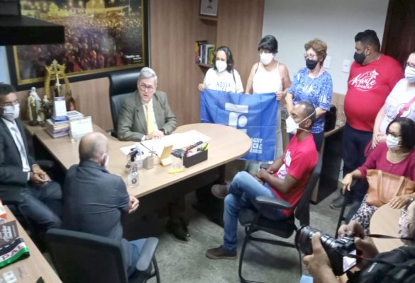 Terrorismo digital: militância ligada ao PT usa “fake News” e faz acusação inverídica contra deputados sobre votação do piso salarial dos professores