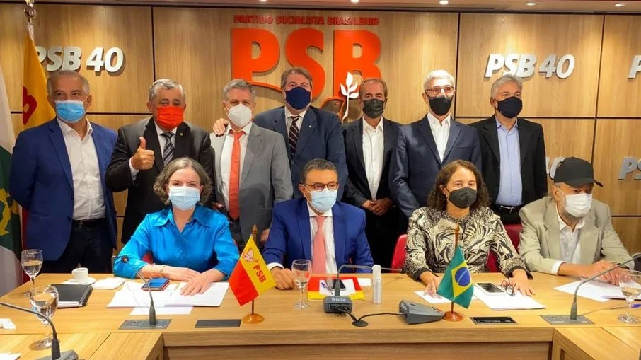 PSB encerra negociação com o PT, que deve fechar acordo com PCdoB e PV