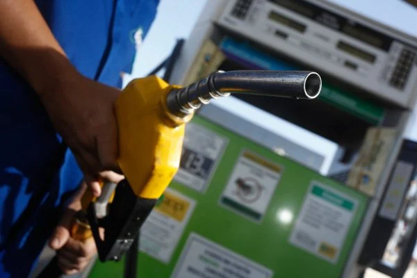 Senado tem fevereiro com maior gasto de gasolina em cinco anos