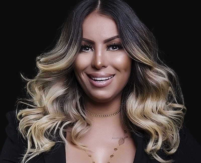 Cantora Walkyria Santos é assaltada durante caminhada na orla de João Pessoa