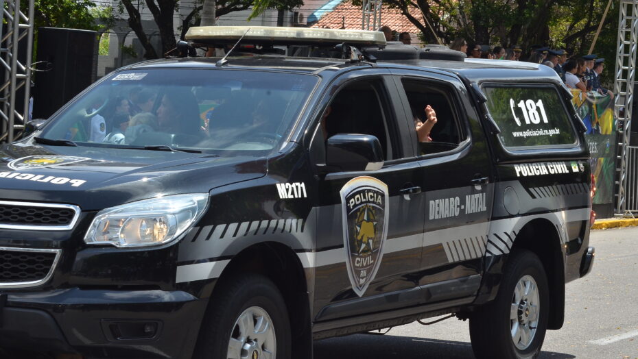 Acusado de roubo e fornecimento de explosivos, homem é preso em Parnamirim